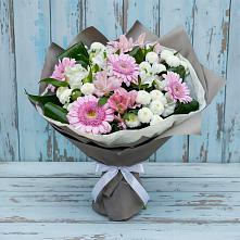 Букет цветов из:  Герберы, Альстромерии и Хризантемы в Сафоново Мурманской области