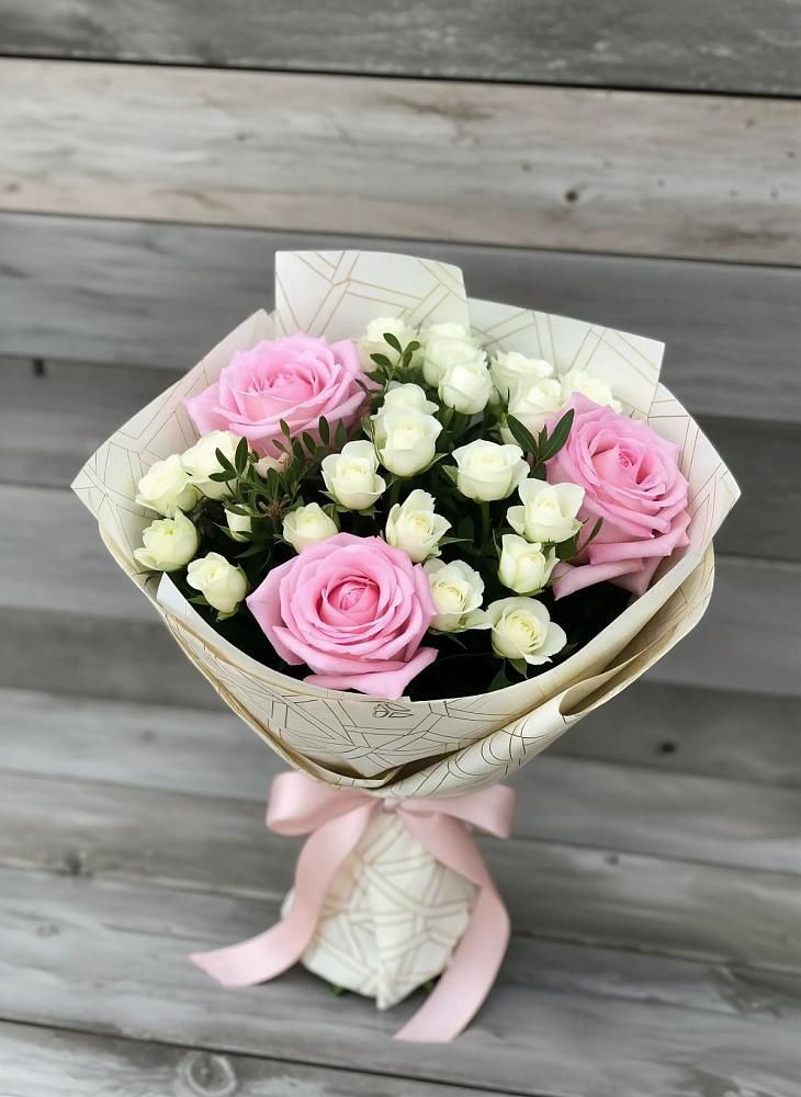 Букет цветов из: Розы в Сафоново Мурманской области