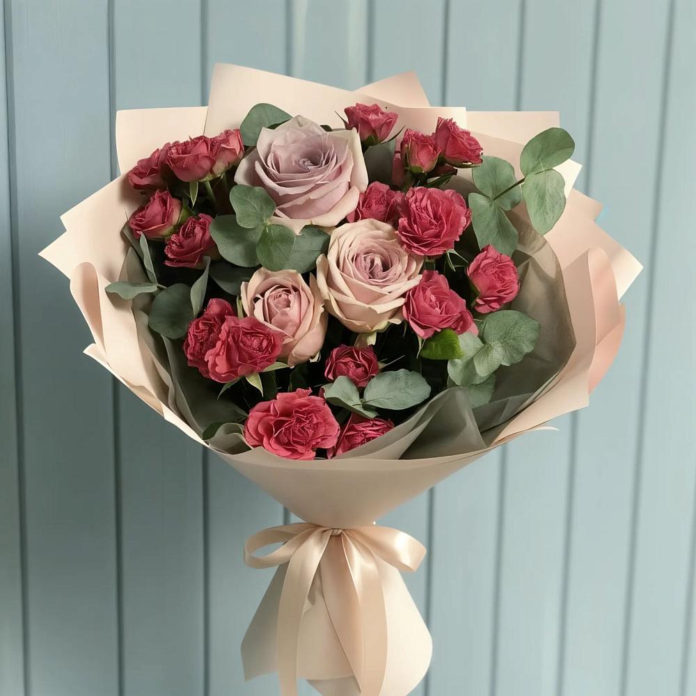 Букет цветов из: Гвоздики и Розы в Сафоново Мурманской области