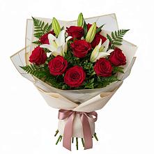 Букет цветов из:  Лилии и Розы в Сафоново Мурманской области
