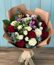 Букет цветов из:  Розы и Альстромерии в Сафоново Мурманской области