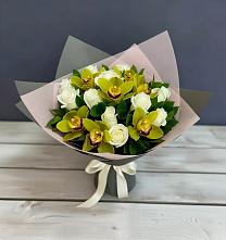 Букет цветов из:  Орхидеи и Розы в Сафоново Мурманской области