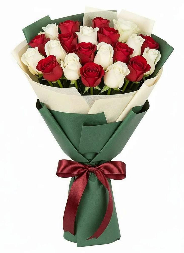 Букет Микс из красных и белых роз в Сафоново Мурманской области