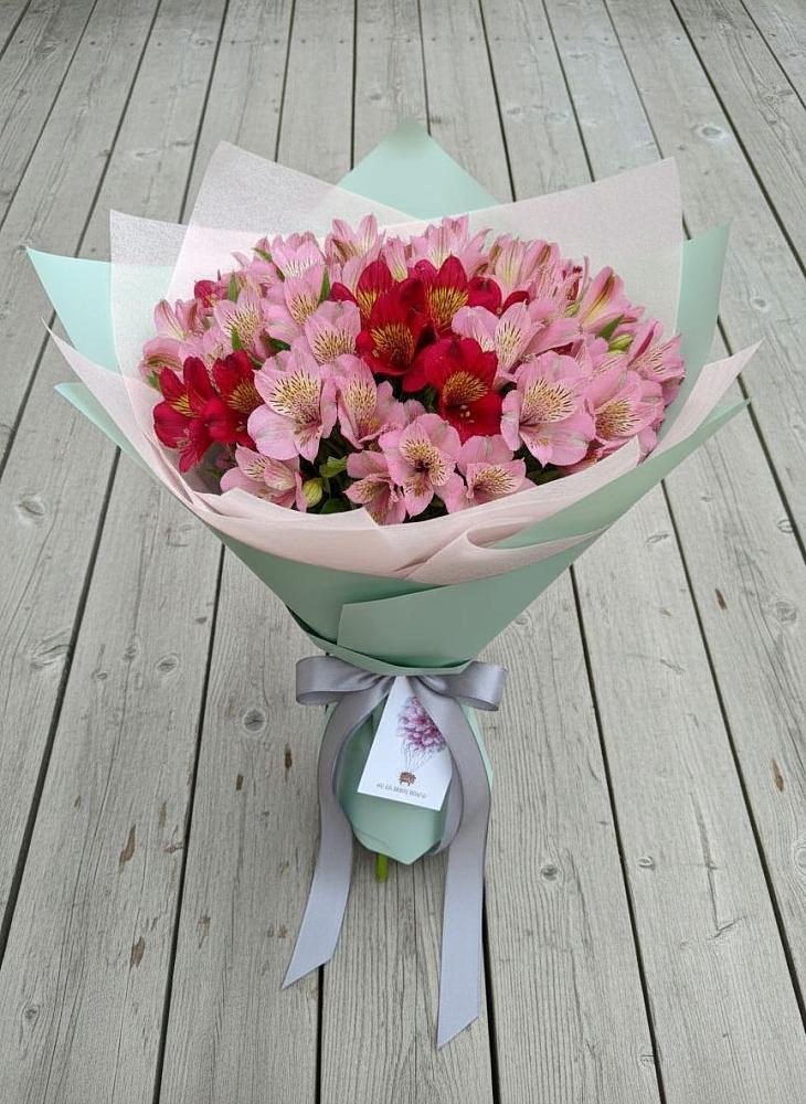 Букет цветов из: Альстромерии в Сафоново Мурманской области